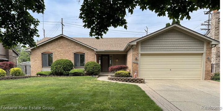 31366 Mayville Street  Livonia MI 48152 3371 photo