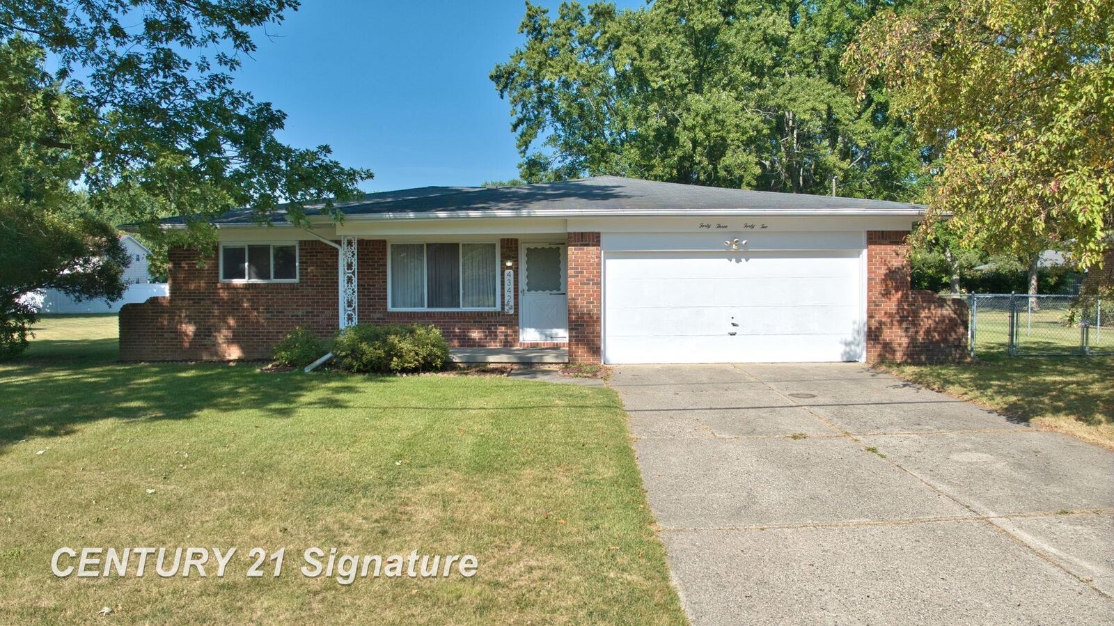 Property Photo:  4342 Mount Vernon Pass  MI 48473 