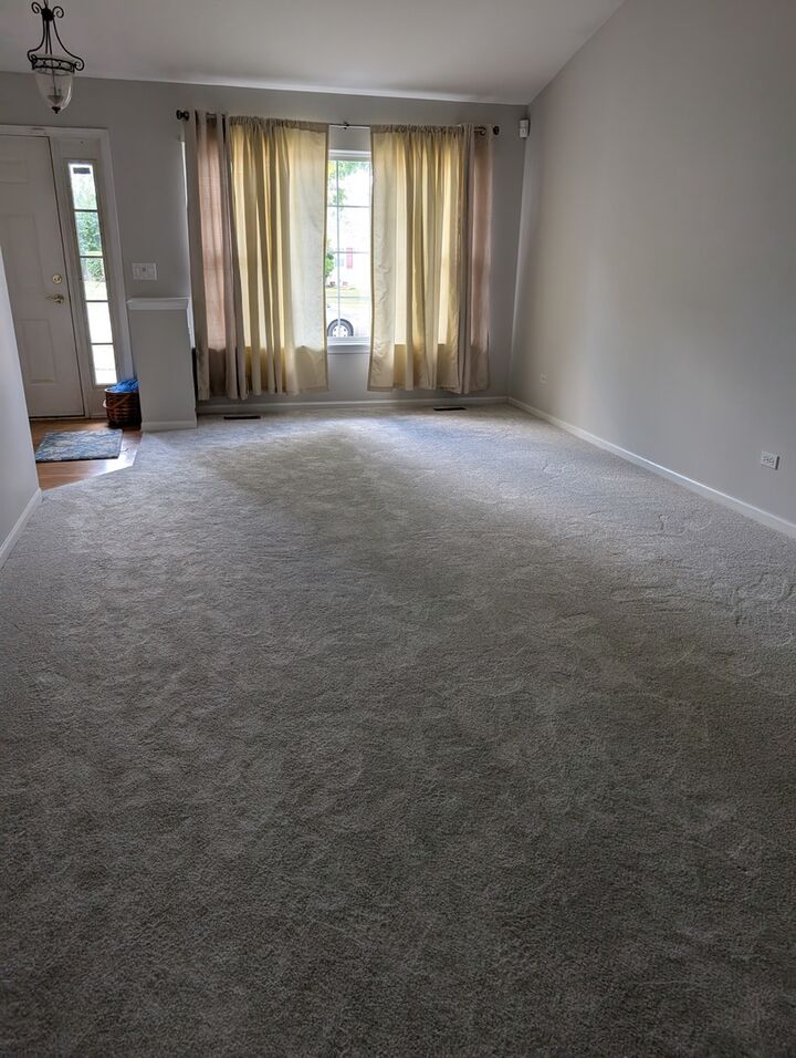 Property Photo: 1209 Kensington 1209 IL 60060