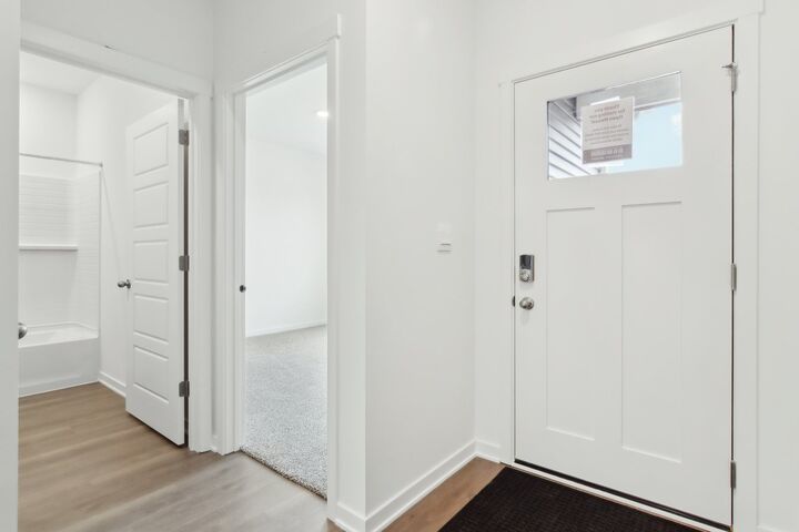 Property Photo: 2281 Redwood Trail IL 60097