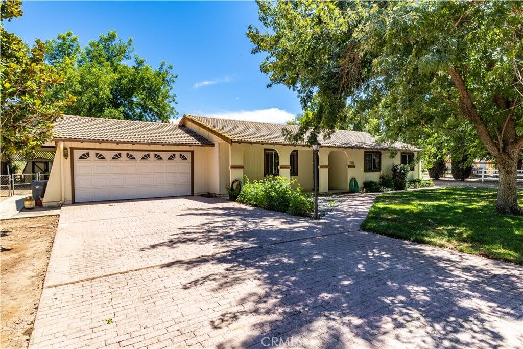 Property Photo:  7105 Sycamore Road  CA 93422 