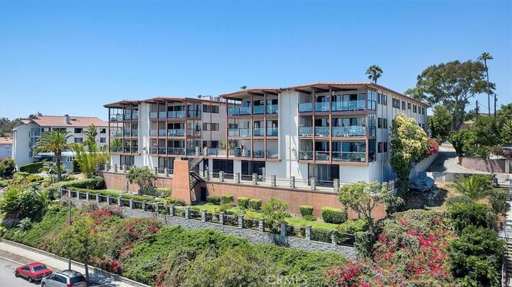 Property Photo: 2800 Baywater Avenue 6 CA 90731