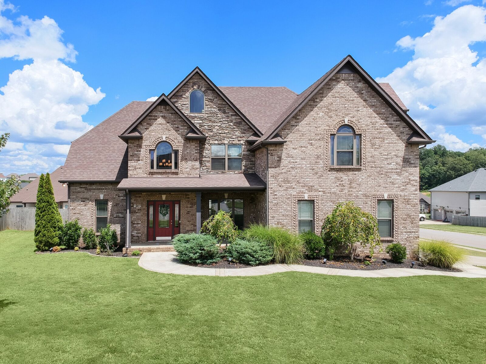 Property Photo:  2596 Remington Trce  TN 37043 