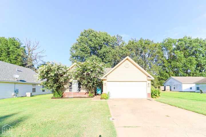 724 Crescent Cove  Jonesboro AR 72401 photo