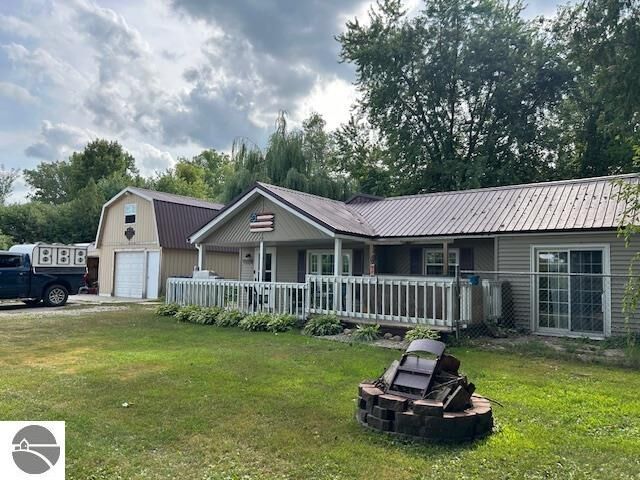 Property Photo: 2370 S M-18 MI 48612
