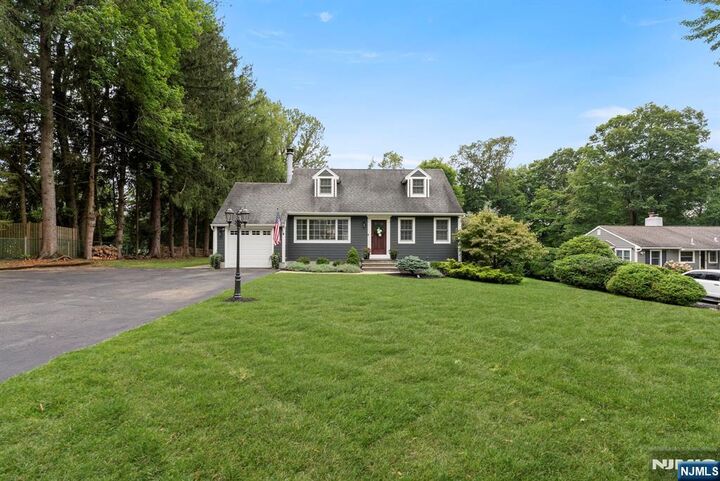 12 Crestwood Drive  Randolph Township NJ 07869 photo