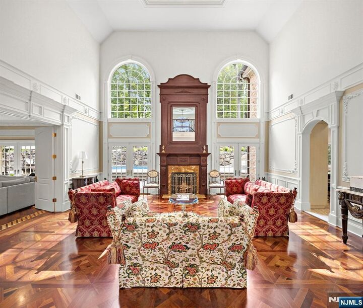Property Photo:  146 E Allendale Road  NJ 07458 