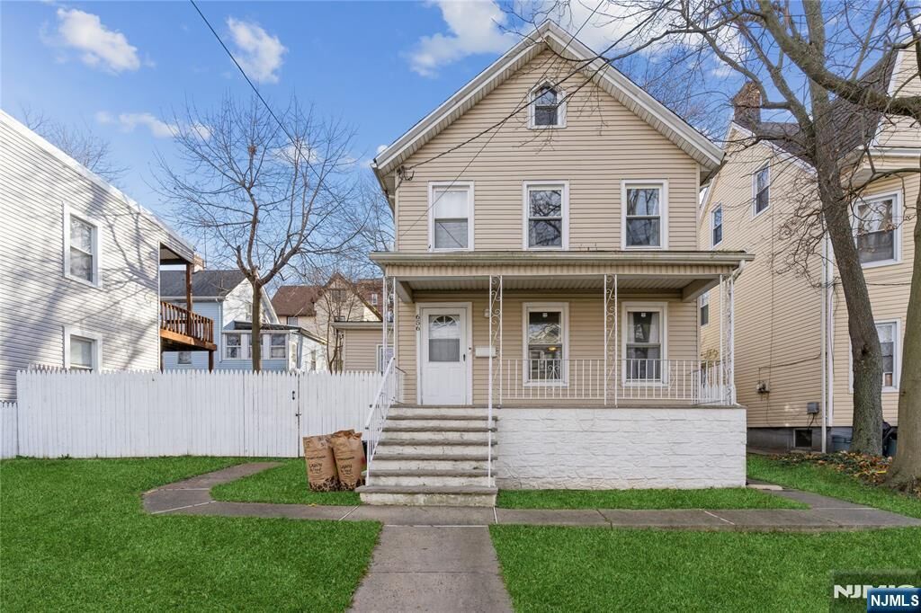 Property Photo:  656 Scotland Road  NJ 07050 