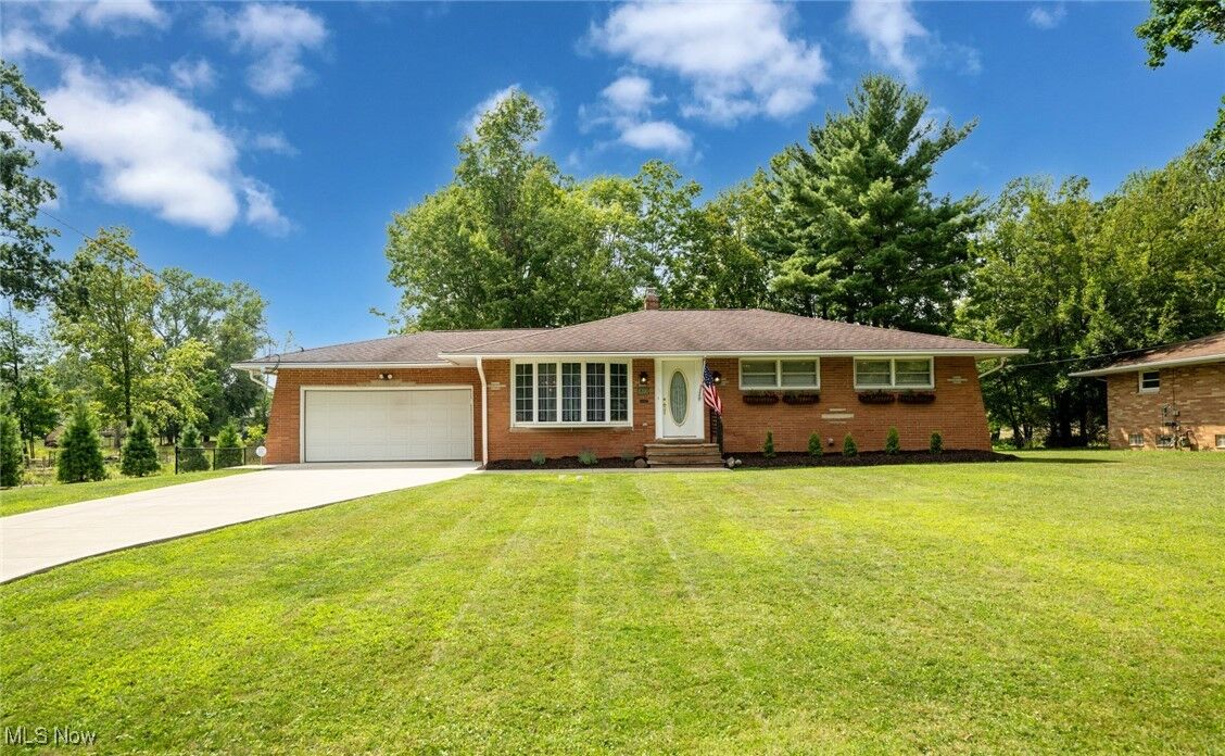 Property Photo:  8200 Briarwood Drive  OH 44147 