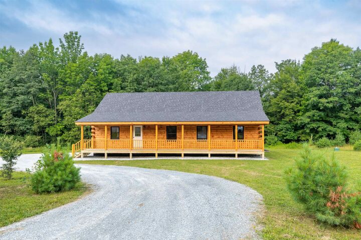 Property Photo:  111 Fieldstone Drive  NH 03774 