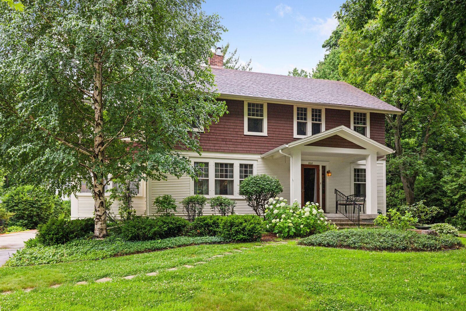 Property Photo: 808 2nd Street E MN 55057