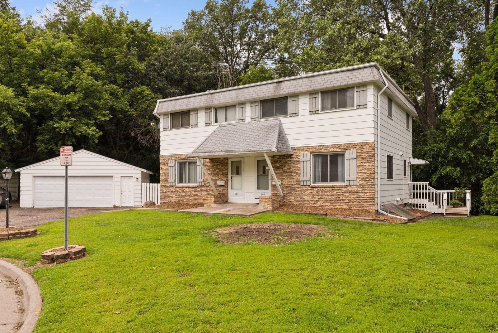 Property Photo:  501 Shadyside Circle  MN 55343 