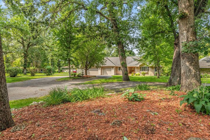 Property Photo: 2725 Park Drive MN 56303