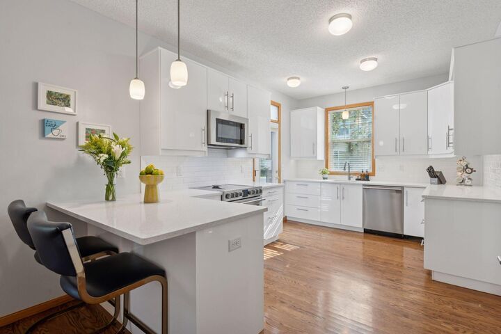 Property Photo: 1612 Summit Hill MN 55122