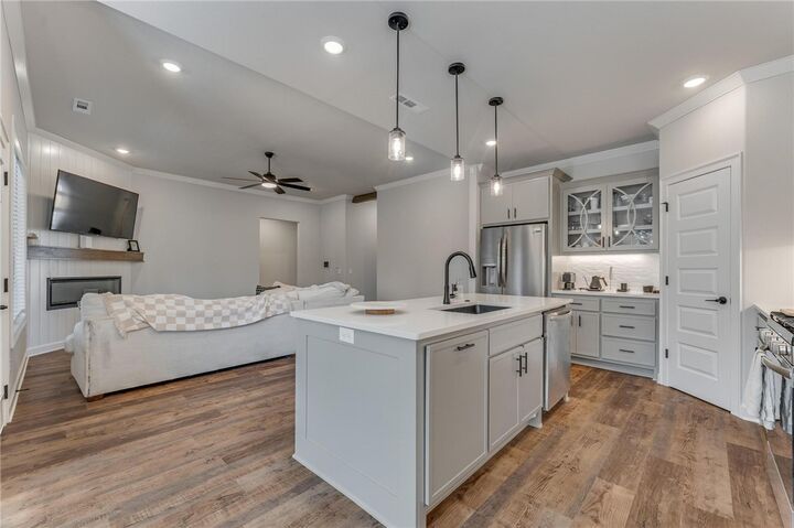 Property Photo: 1306 Christman Street AR 72751