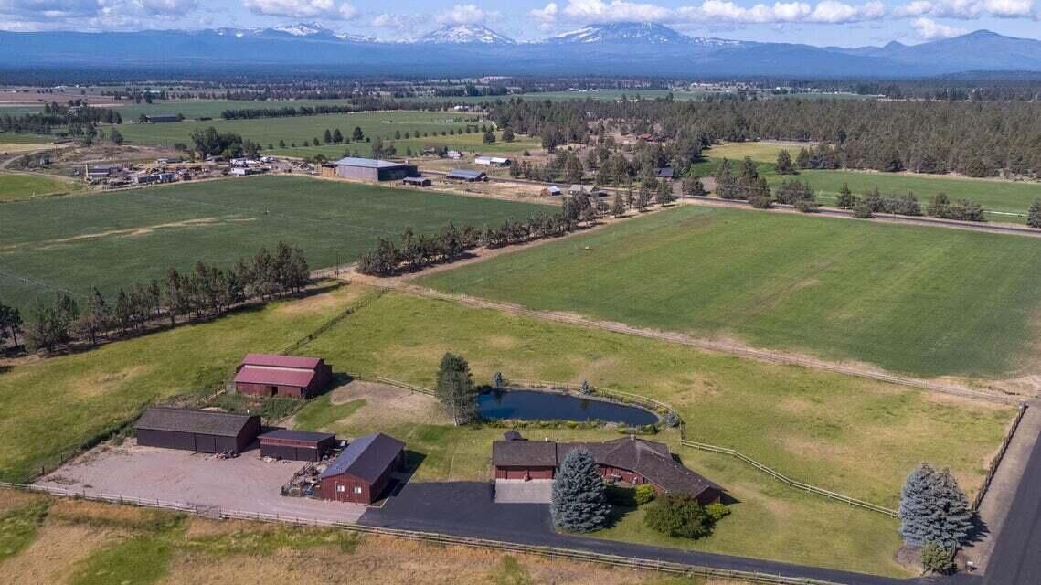 Property Photo:  18075 Fadjur Lane  OR 97759 