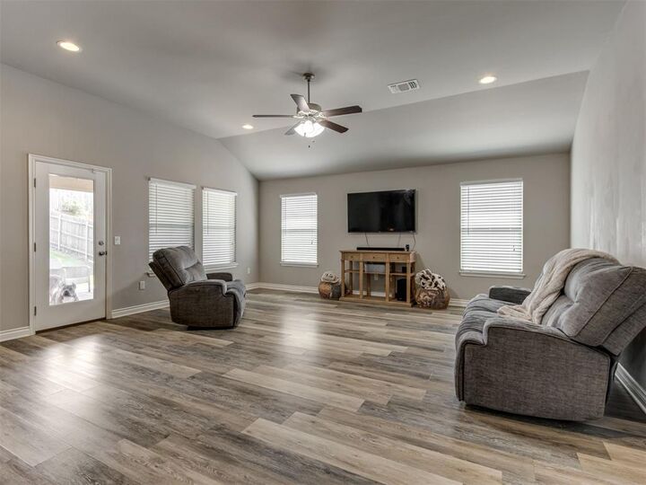 Photo de la propriété:  12496 Lakota Drive  OK 73020 