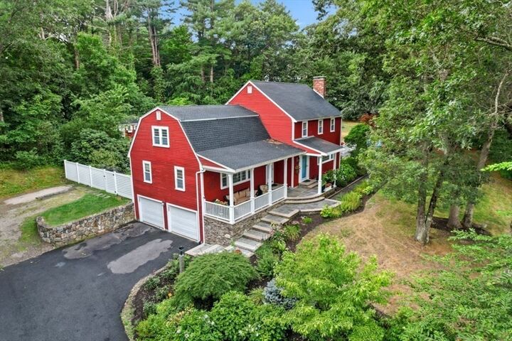 Property Photo:  2 Willis Ln  MA 01940 