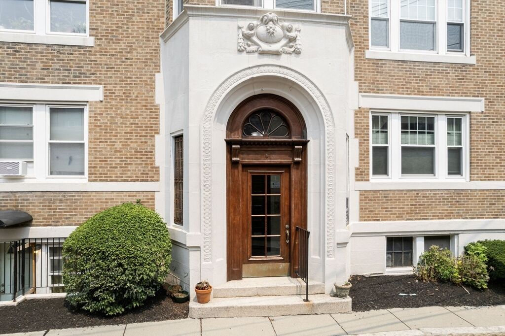 Property Photo: 5 Colliston Rd 5-4 MA 02135