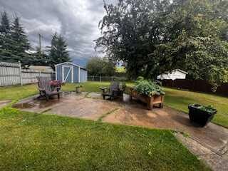 Property Photo: 5029-43street . AB T0G 1E0