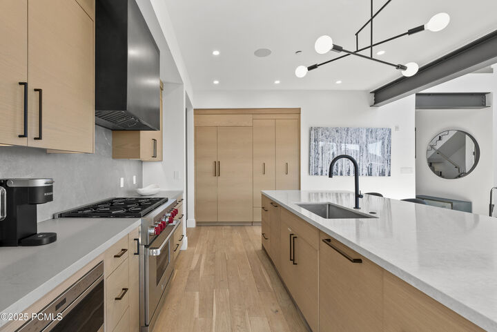 Property Photo:  3576 Ridgeline Drive  UT 84098