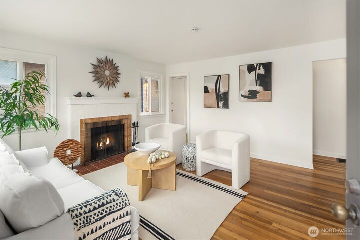 Property Photo:  7519  24th Avenue NW  WA 98117 
