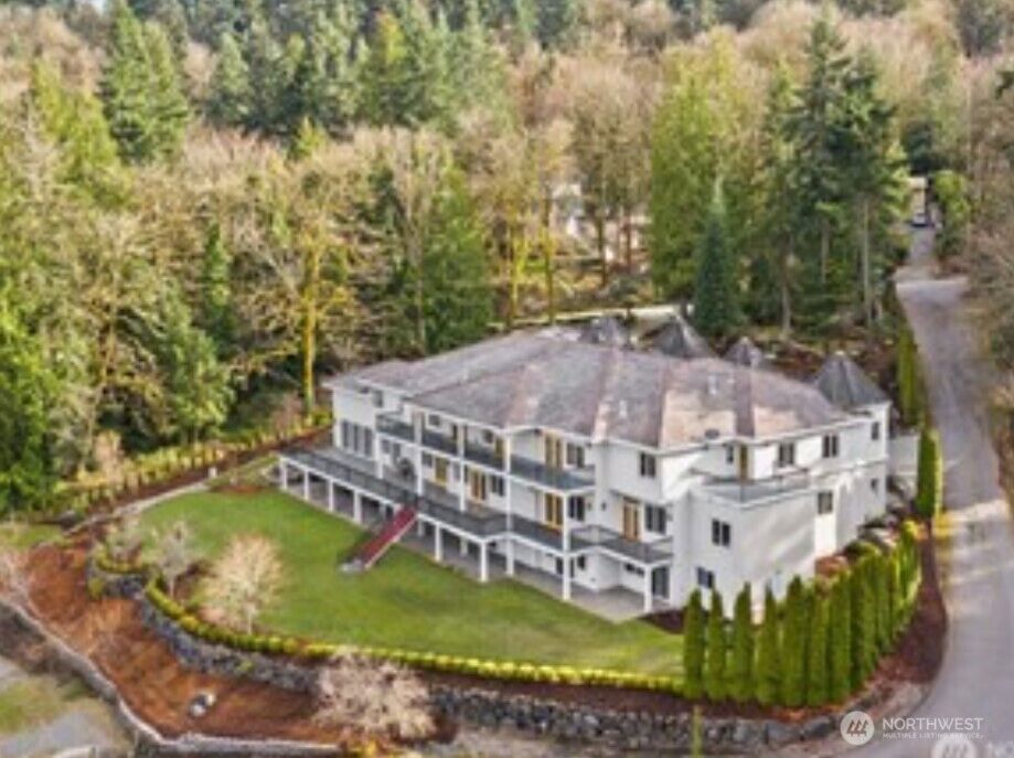 Property Photo:  17316 SE 60th Street B  WA 98006 