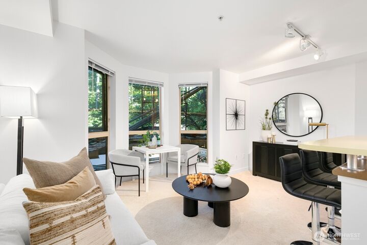 Property Photo: 1420 E Pine Street E307 WA 98122