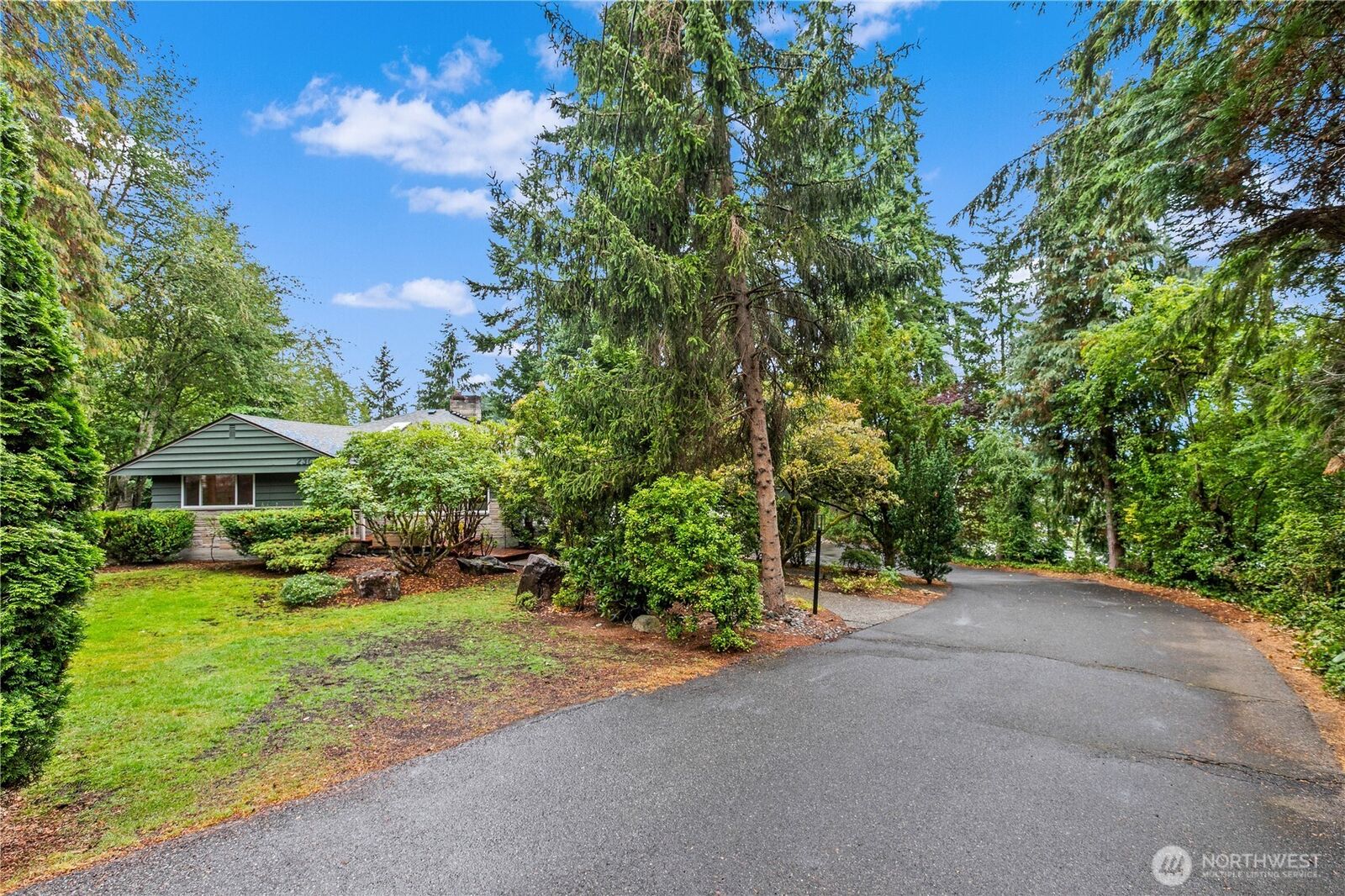 Property Photo:  23024  99th Avenue W  WA 98020 