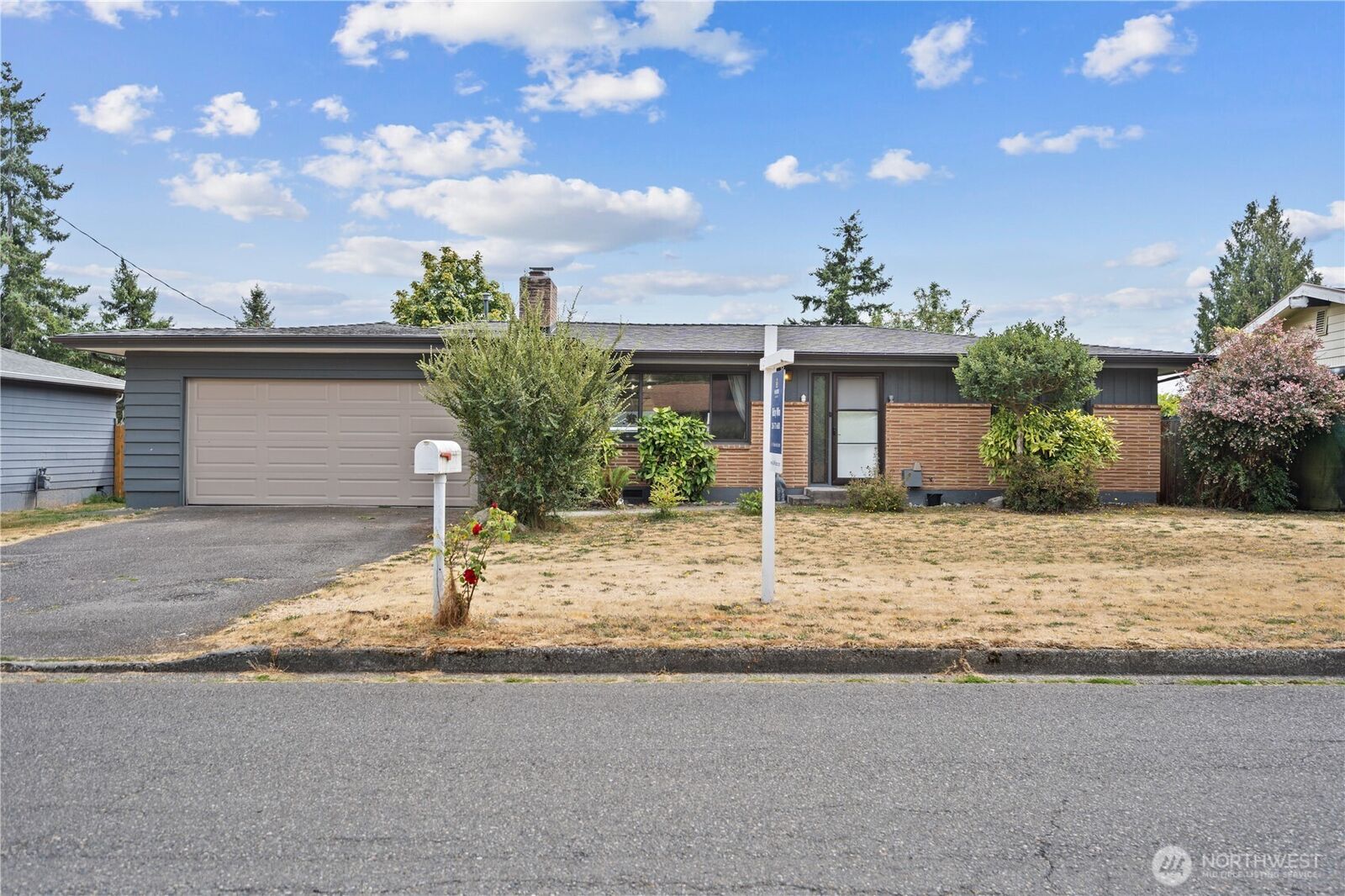 Property Photo:  1719 S 243rd Street  WA 98198 