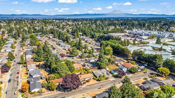 Property Photo:  919 N Winnifred Street  WA 98406 