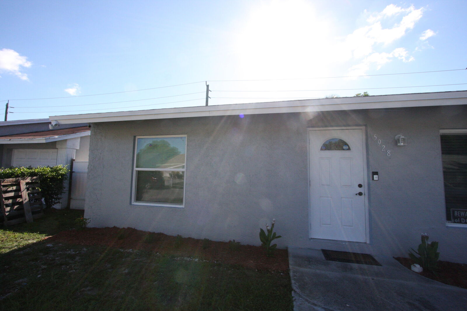 Property Photo:  5928 Ithaca Circle W  FL 33463 