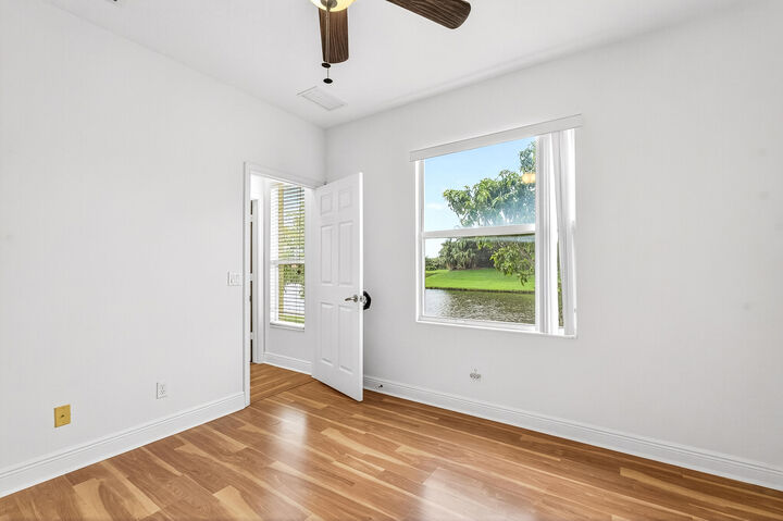Property Photo:  1257 Scarlet Oak Circle  FL 32966 