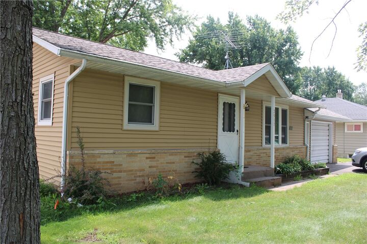 Property Photo: 2517 Blakeley Avenue WI 54701