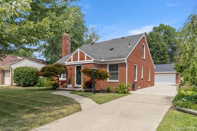 Property Photo:  1125 Beechmont Street  MI 48124 