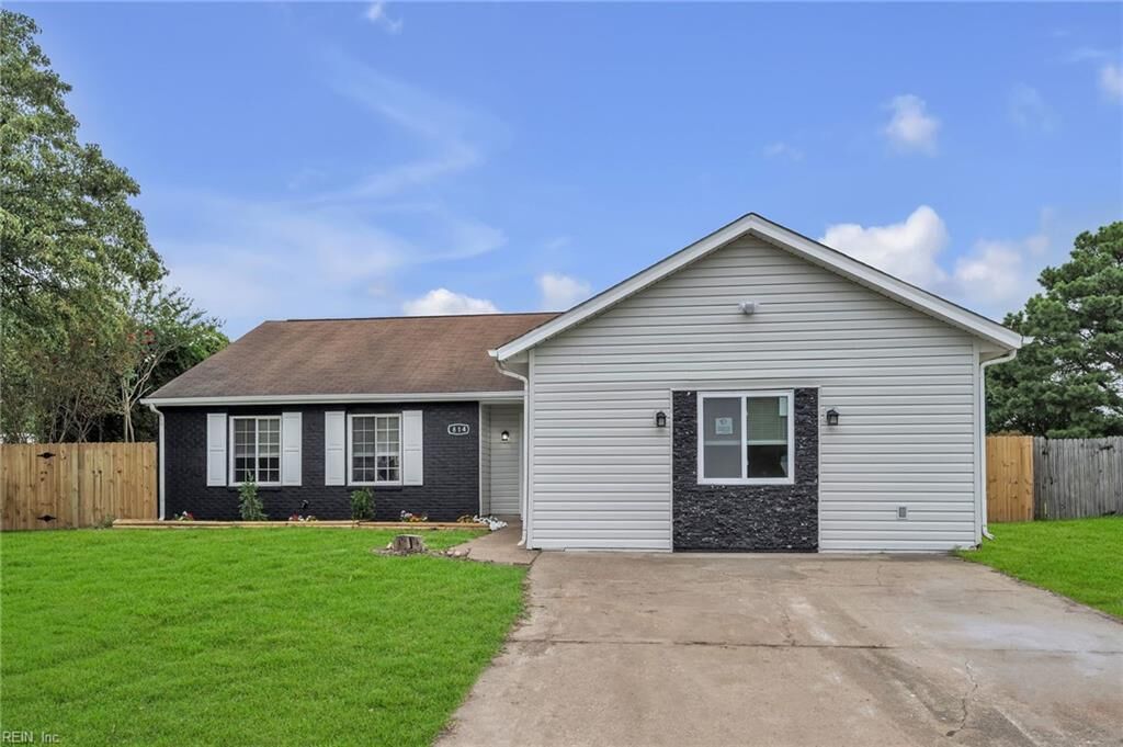 Property Photo:  814 Stony Dr  VA 23608 
