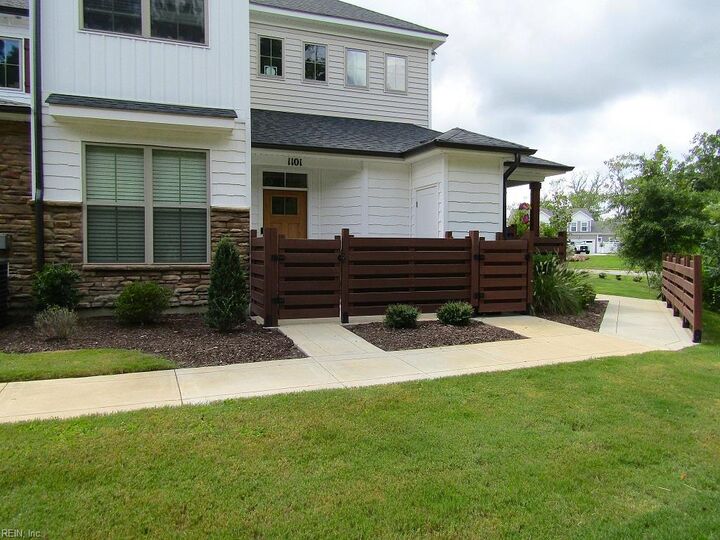 Property Photo:  1101 Union Pacific Way  VA 23435 