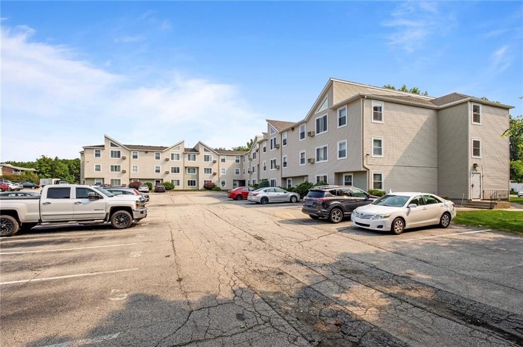 Property Photo:  200 Woodlawn Avenue 317  RI 02904 