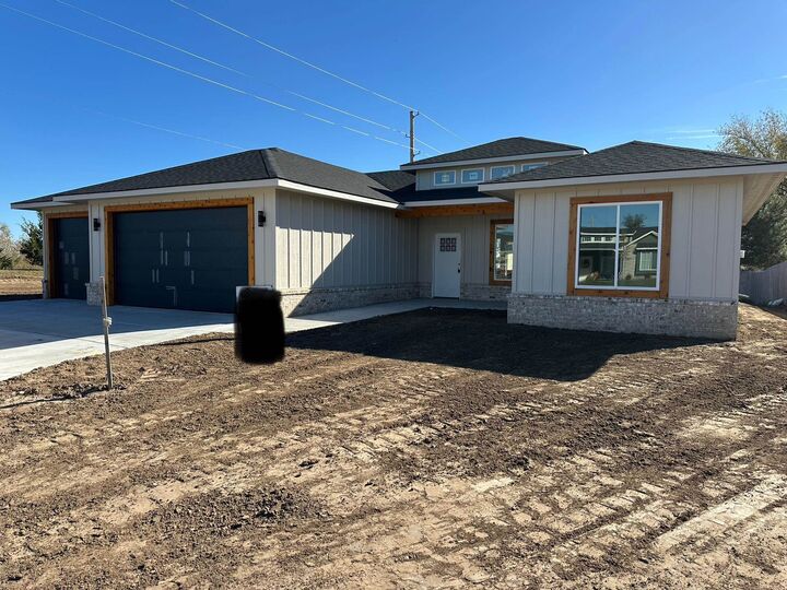 4422 N Sunny Ct  Wichita KS 67205 photo