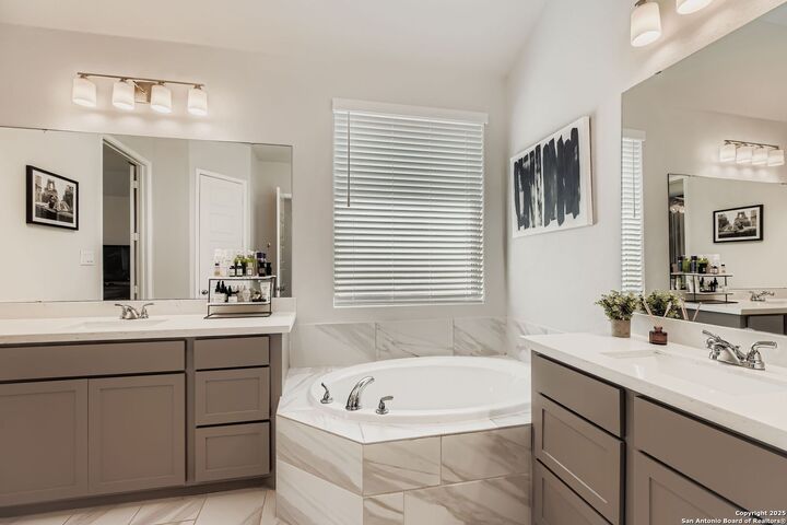 Property Photo:  3058 McKinnie Park  TX 78163 