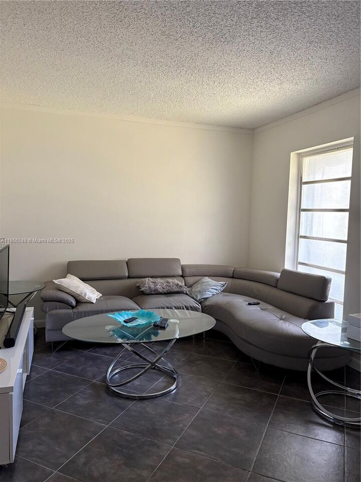 Property Photo: 17180 SW 94th Ave 701 FL 33157