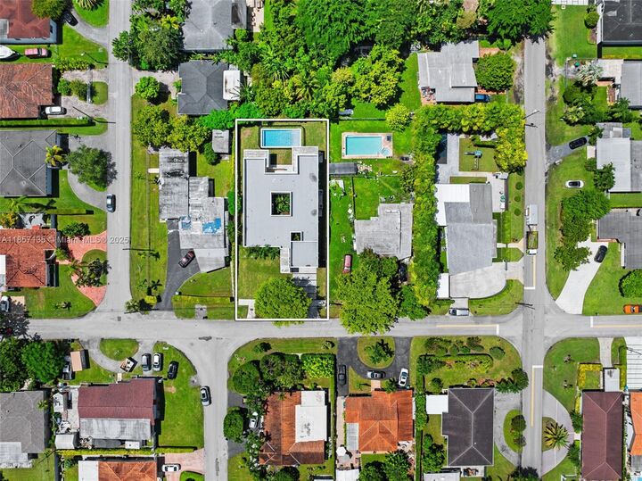 Property Photo:  2940 SW 63rd Ave  FL 33155 