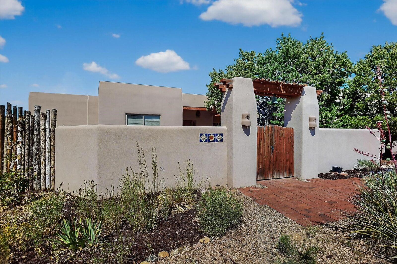 Property Photo:  29 Quedo Road  NM 87508 