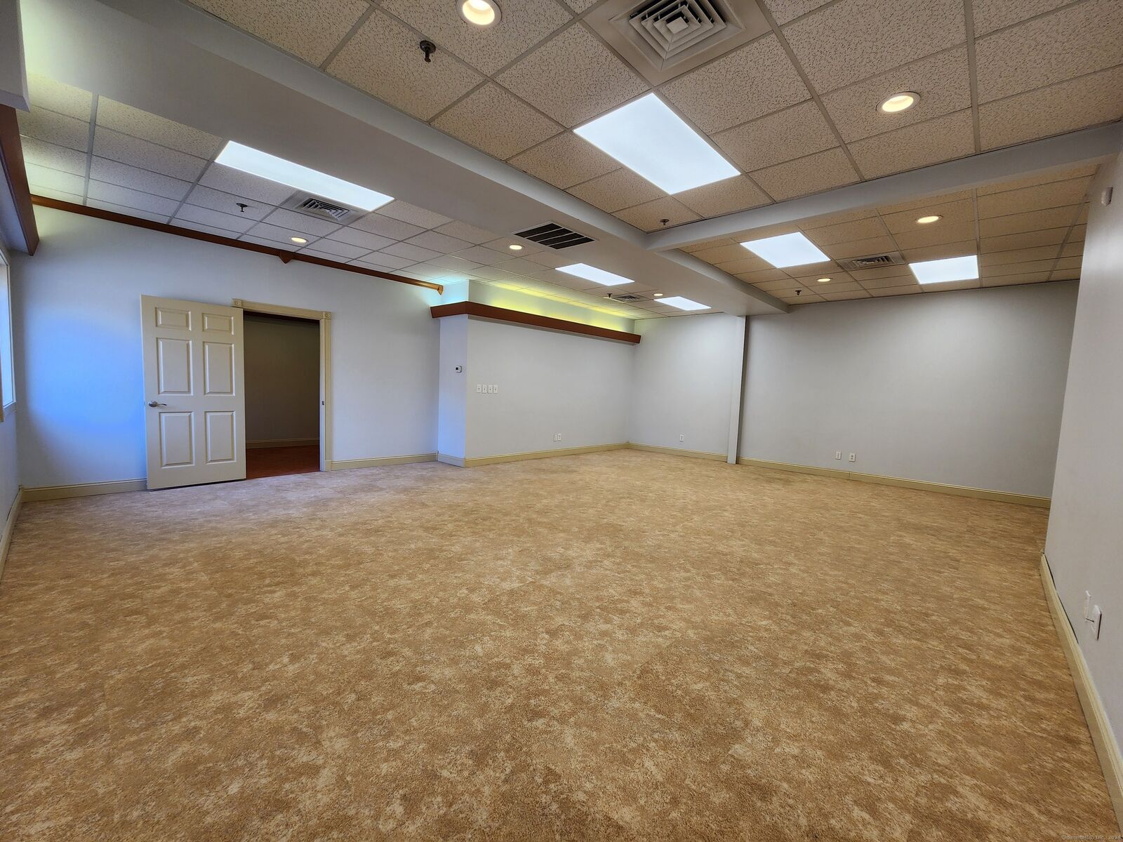 Property Photo: 35 Wooster Court A Upper CT 06010
