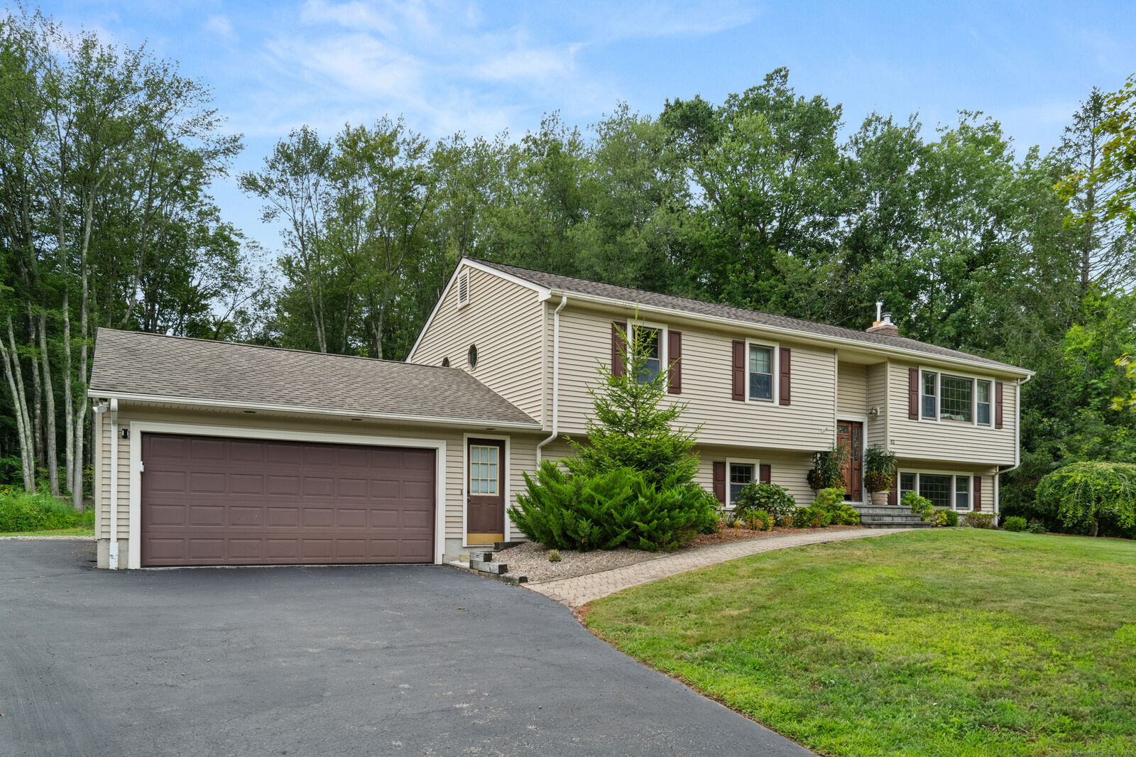 Property Photo: 43 Old Castle Drive CT 06468