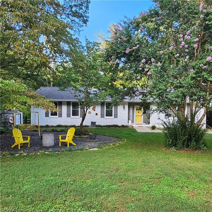 Property Photo: 2909 Charolais Drive NC 27406