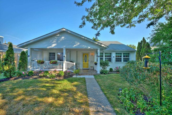 662 Lakeshore Road W  Fort Erie ON L2A 1B9 photo