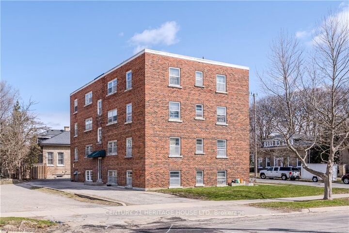 Property Photo:  88 Charlotte Street  ON N3T 2X3 