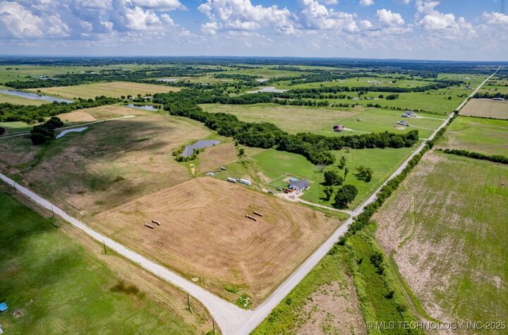 4180 Road  Porter OK 74454 photo