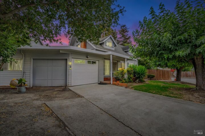 Property Photo:  525 Park Lane  CA 94954 